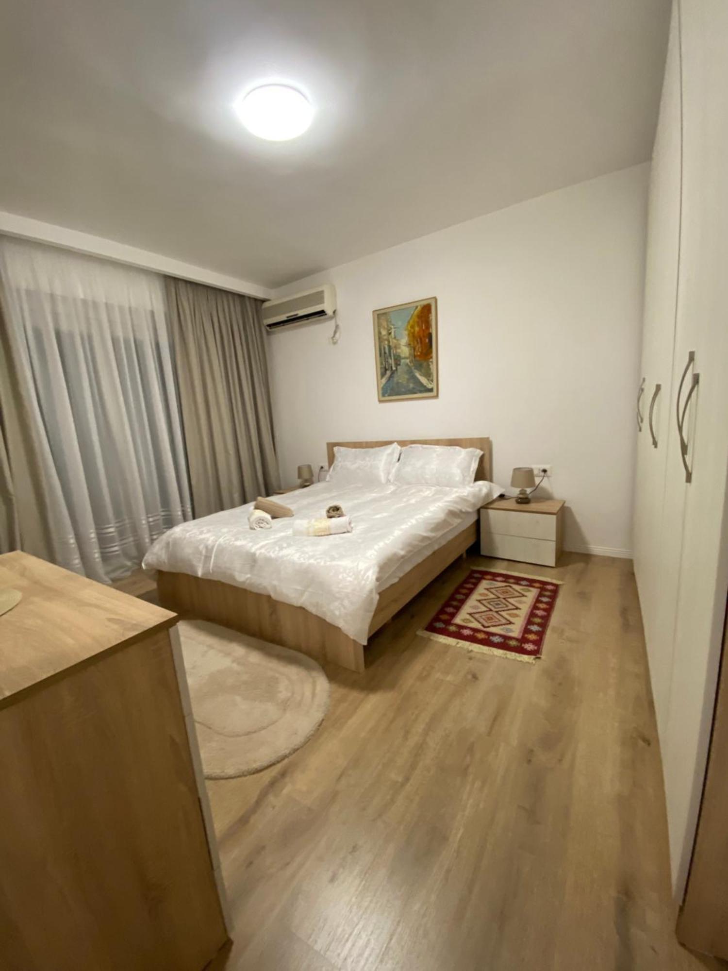 Central Welcoming Apartment In Tirana Exteriör bild