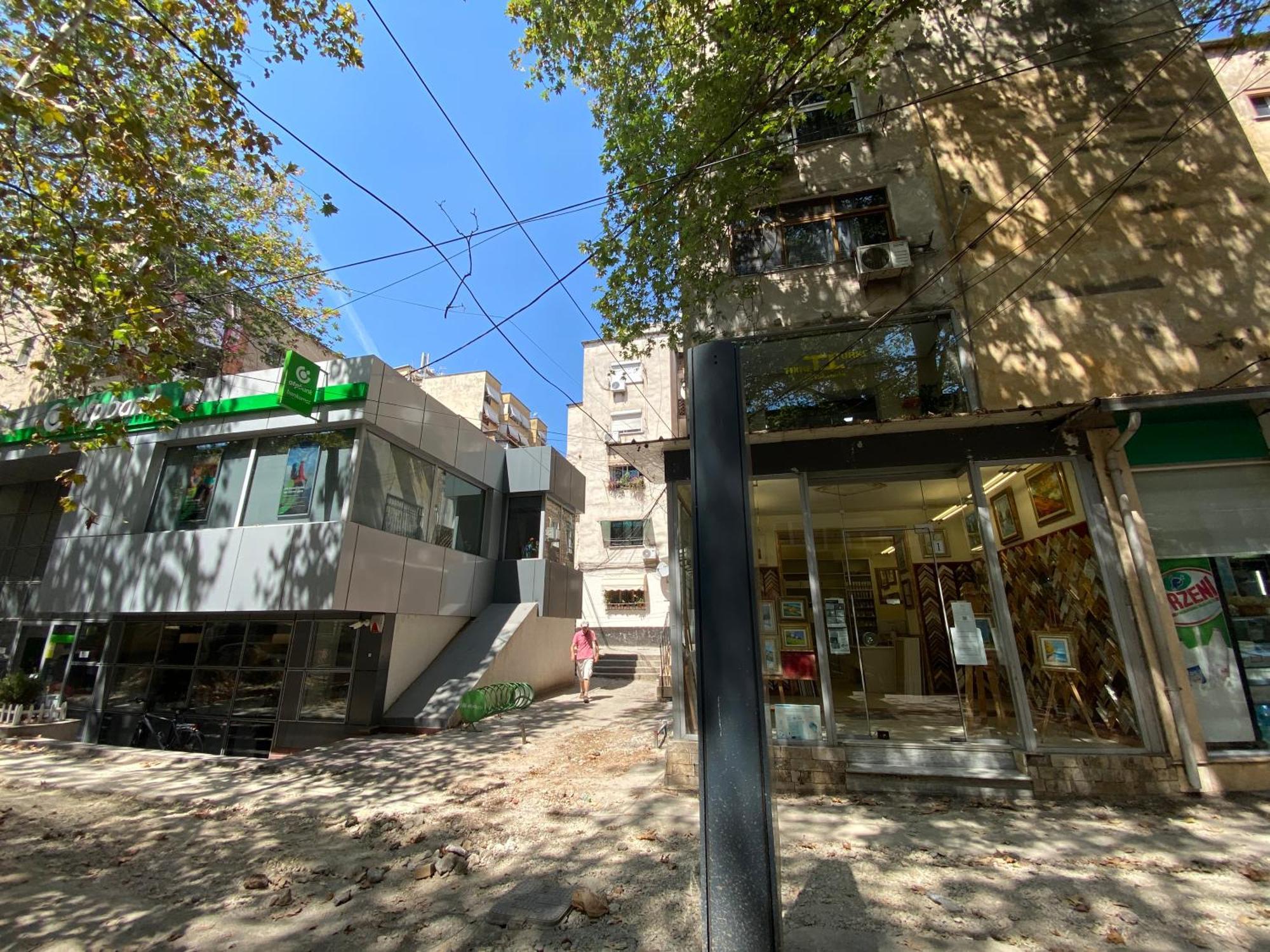 Central Welcoming Apartment In Tirana Exteriör bild